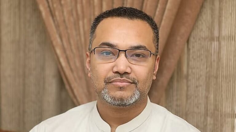 প্রধানমন্ত্রীকে নিয়ে কটূক্তির অভিযোগে আটক শিক্ষককে প্রধানমন্ত্রীর নির্দেশেই ছেড়ে দেওয়া হয়েছে: মাহদী আমিন