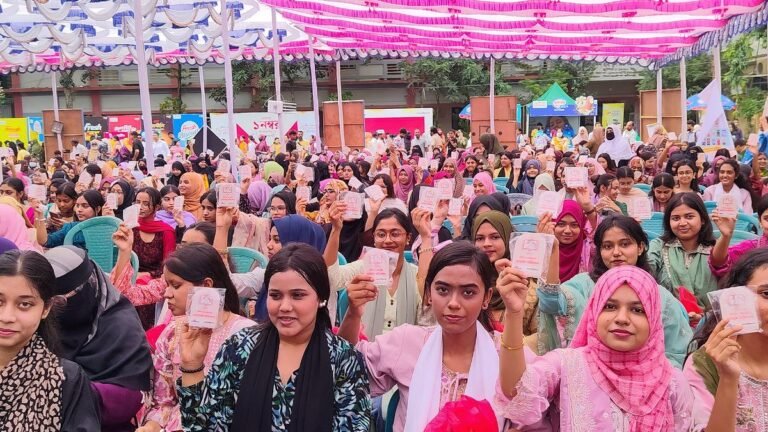 তিন জেলায় কৃতী শিক্ষার্থীদের সংবর্ধনা