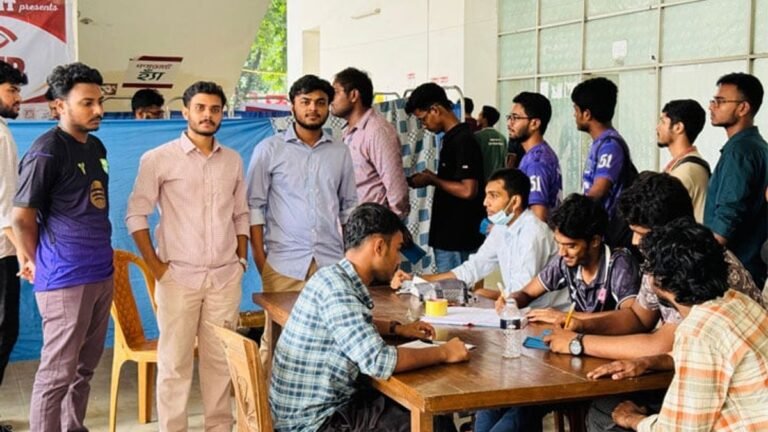বুটেক্সে বাঁধনের উদ্যোগে বিনামূল্যে চক্ষুসেবা ক্যাম্প
