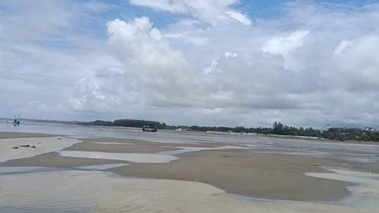 উখিয়ায় সমুদ্রসৈকত থেকে তিন অজ্ঞাত লাশ উদ্ধার