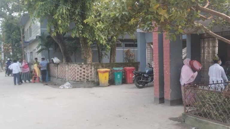 নীলফামারীতে ডায়রিয়া ওয়ার্ডে ধারণক্ষমতার ৪ গুণ রোগী