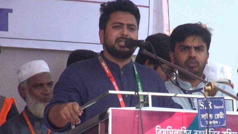 নতুন এক স্বৈরাচার গজিয়ে উঠেছে বাংলাদেশে: নাহিদ