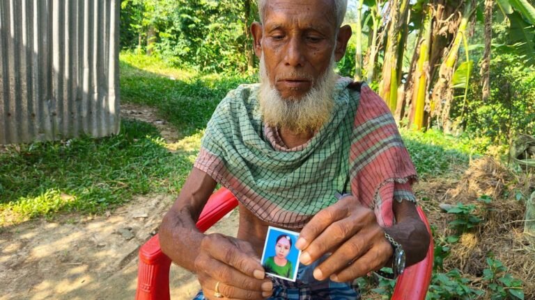 শিশু নাতনির ছবি হাতে এক মাস ধরে পথে পথে ৭১ বছরের ইসমাইল, চাইছেন খোঁজ
