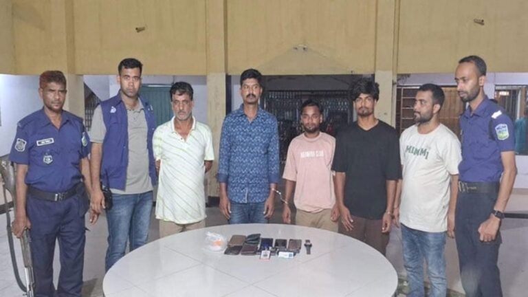 ডিবি-ডিজিএফআই পরিচয়ে যুবককে অপহরণ, গ্রেপ্তার ৫