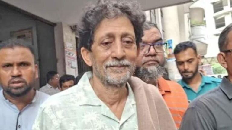 ড. আবুল বারকাতের সম্পদের হিসাব চে‌য়ে‌ দুদকের নোটিশ