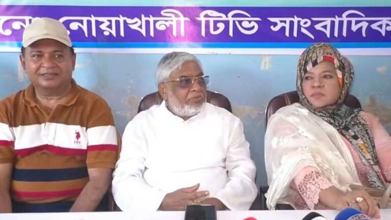‘শেখ হাসিনার পতন হয়েছে চাটুকার সাংবাদিক, হাইব্রীড আ. লীগ ও ব্যবসায়ীদের কারণে’