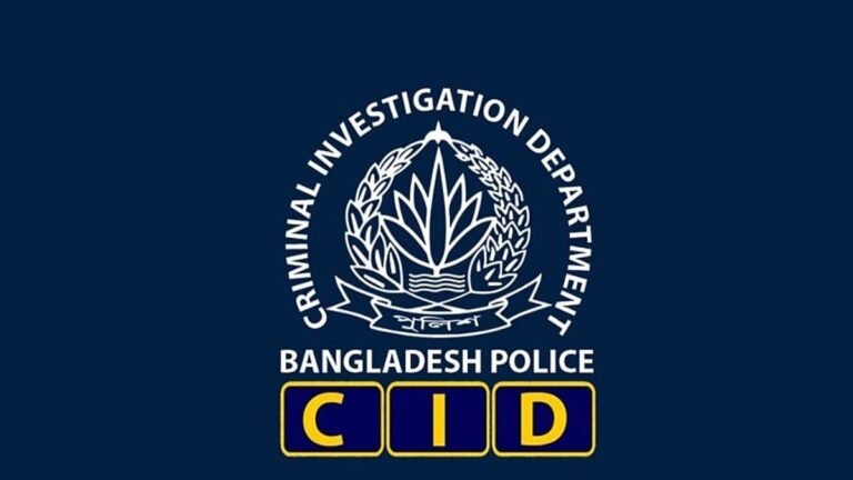 ট্রাংক কেটে কর্মকর্তার চেম্বারের ফটোকপি, অন্তর্বাসে পাচার, বিভিন্ন স্থানে কম্পোজ