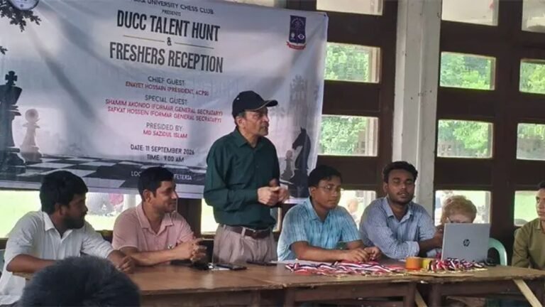 ঢাবি দাবা ক্লাবের ট্যালেন্ট হান্টে ৮০ প্রতিযোগী, চ্যাম্পিয়ন আকিব হাসান