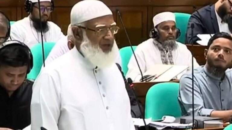 অপরাধ করলে শাস্তি নিতেন, দেশ ছেড়ে পালাতেন না: শফিকুর রহমান