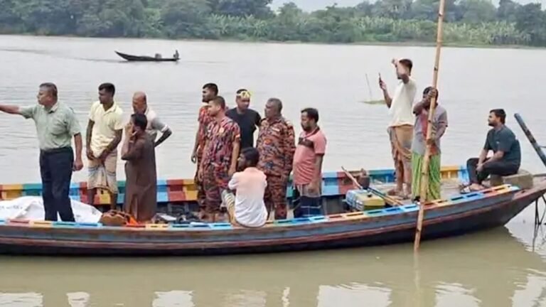 একজনকে বাঁচাতে নেমে নিখোঁজ চার, ৩ জনের মরদেহ উদ্ধার