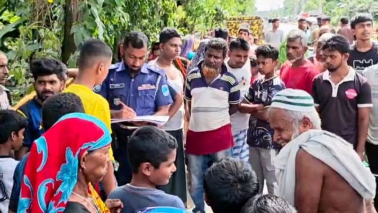 নরসিংদীতে সিএনজি ও কাভার্ডভ্যানের সংঘর্ষে ২ যাত্রী নিহত