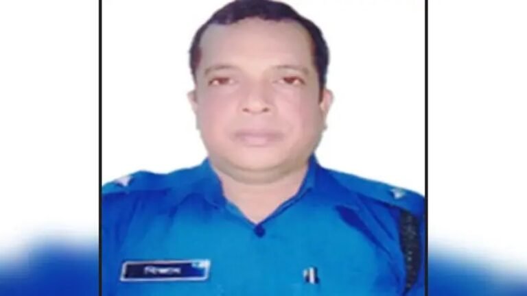 বদলি আদেশের পরও থানা ছাড়ছেন না ওসি
