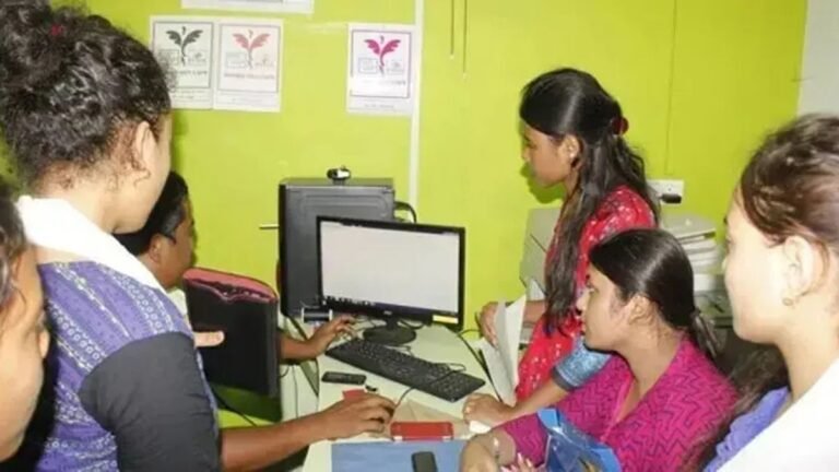 একাদশ শ্রেণিতে ভর্তির আবেদন শেষ হচ্ছে আজ, ফল বুধবার