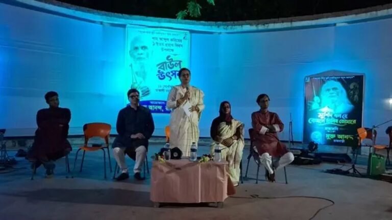 রাজবাড়ীতে শাহ আব্দুল করি‌ম স্মরণে উৎসব, শিল্পীরা পে‌লেন সম্মাননা