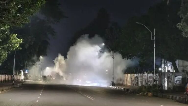 ঢাবির জগন্নাথ হলের পাশে জোড়া ককটেল বিস্ফোরণ