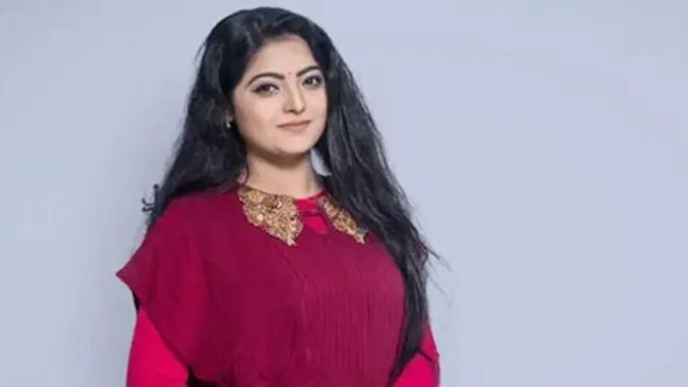 বাবা হারালেন কণ্ঠশিল্পী সালমা