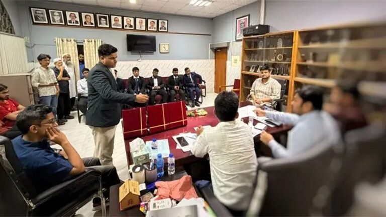 ঢাবিতে ছাত্রদলের উদ্যোগে ৫০তম বিসিএস প্রার্থীদের মক ভাইভা