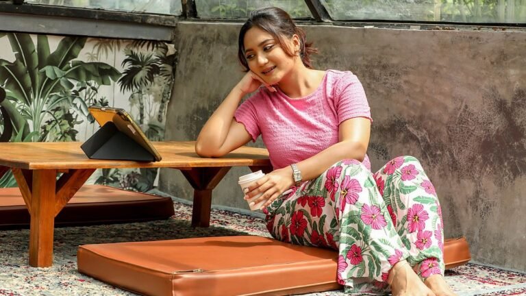 একটা দিন কিছু না করে কাটালে কী হয়, বার্নআউট থেকে মুক্তি পাওয়া সম্ভব?