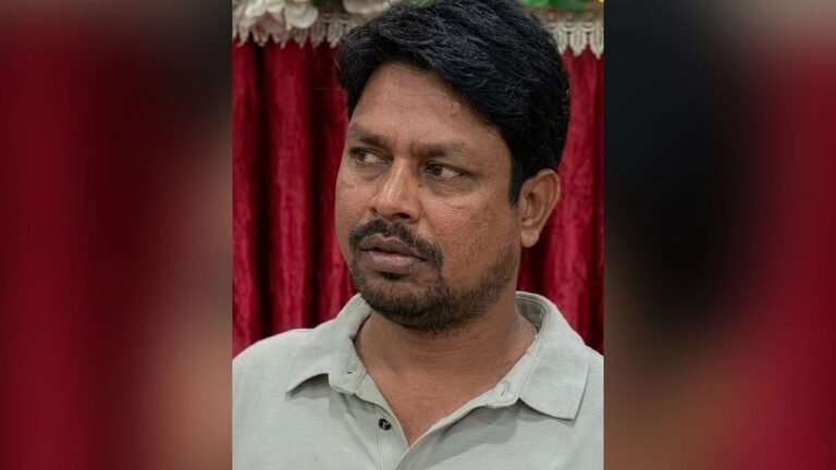 মিরপুরে রাড্ডা স্বাস্থ্যকেন্দ্র গুঁড়িয়ে দেওয়ার ঘটনায় বহিষ্কৃত যুবদল নেতা গ্রেপ্তার