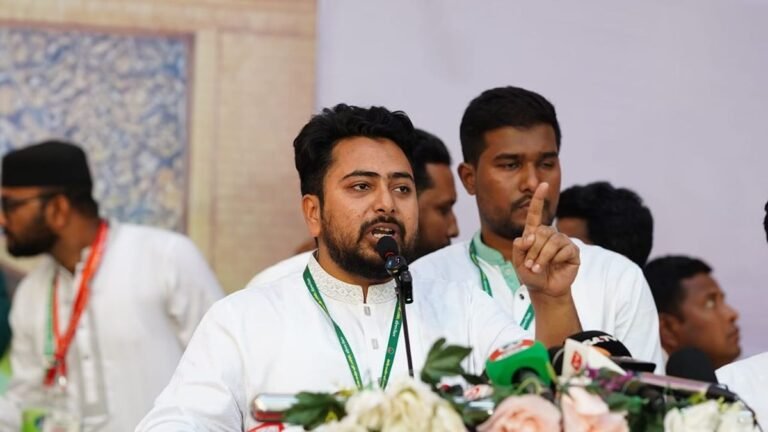 ড. ইউনূসকে হেনস্তা কার্যক্রম নিষিদ্ধ আ.লীগের চরিত্র উন্মোচিত করেছে: নাহিদ ইসলাম