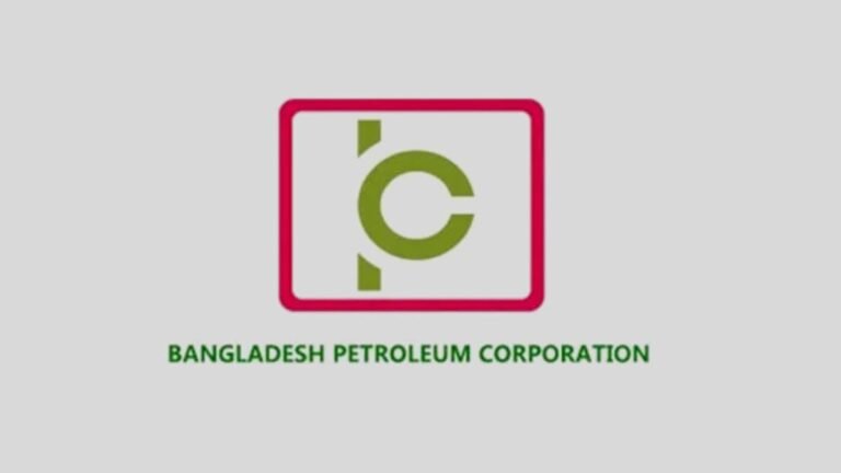 বয়স জালিয়াতি করে ১৭ বছর চাকরি