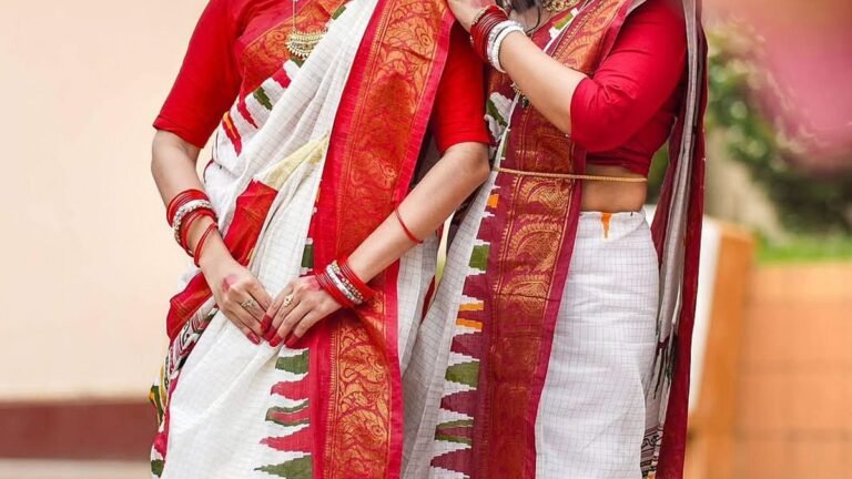 দুর্গাপূজায় দেশীয়র নতুন কালেকশন, শাড়ি কেনাকাটায় ছাড়ের সঙ্গে লুডু খেলেও মিলবে ডিসকাউন্ট