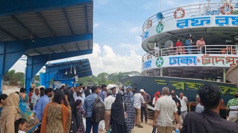 দুর্গাপূজায় নৌপথে অতিরিক্ত ভাড়া আদায় বন্ধসহ ১৬ নির্দেশনা