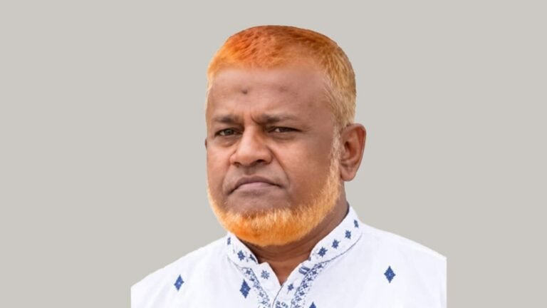 চাঁদপুরে জেলেদের চাল চুরির ঘটনায় ইউনিয়ন প্রশাসনিক কর্মকর্তা বরখাস্ত