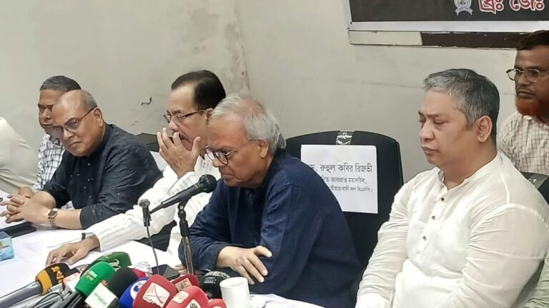 বিএনপির নেতাকর্মীদের ফ্যাসিবাদী আচরণ না করার আহ্বান রিজভীর